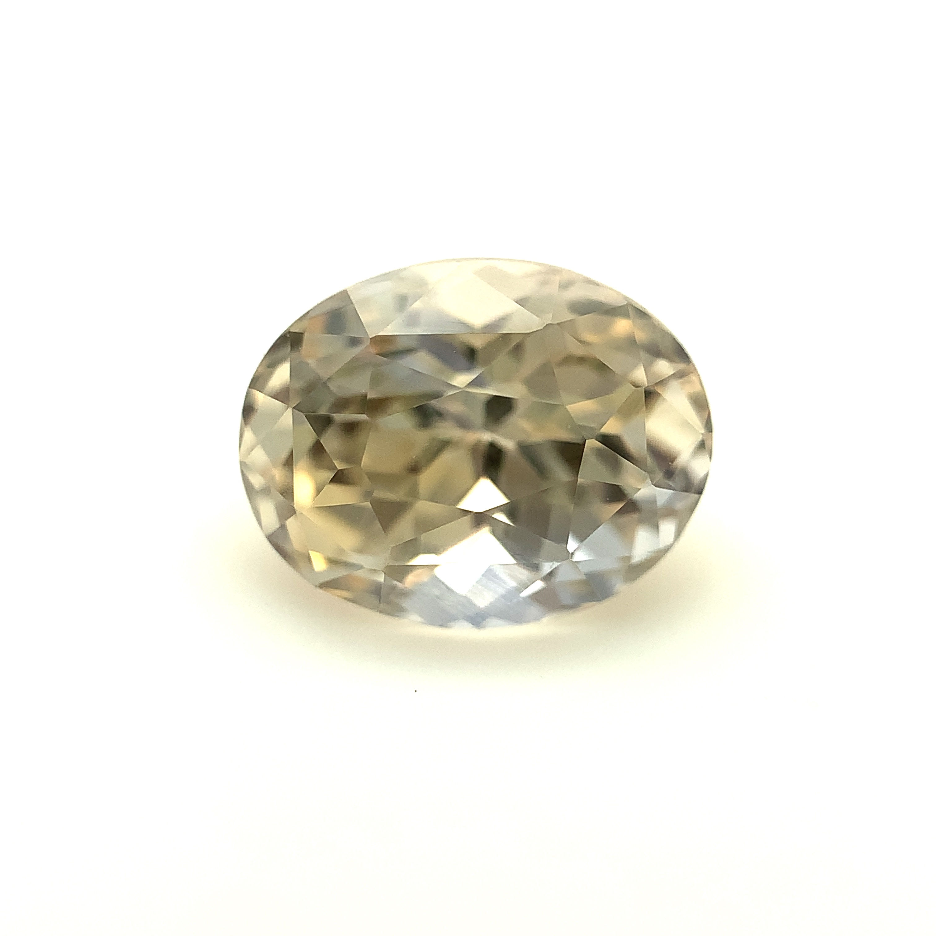 Peach Sapphire 2.95 cts. 8.8 x 6.9mm