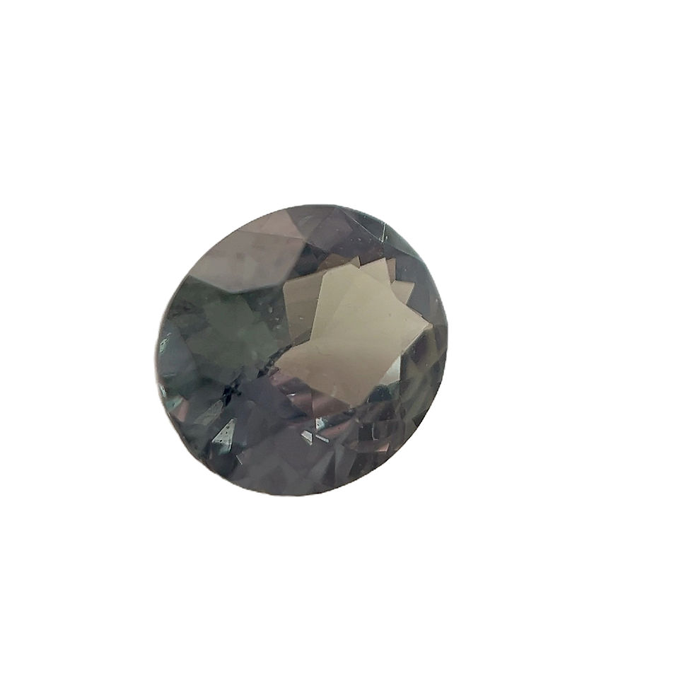 Thumbnail: Green/Magenta Sapphire 1.55 cts. 7.9 x 6.7mm, oval