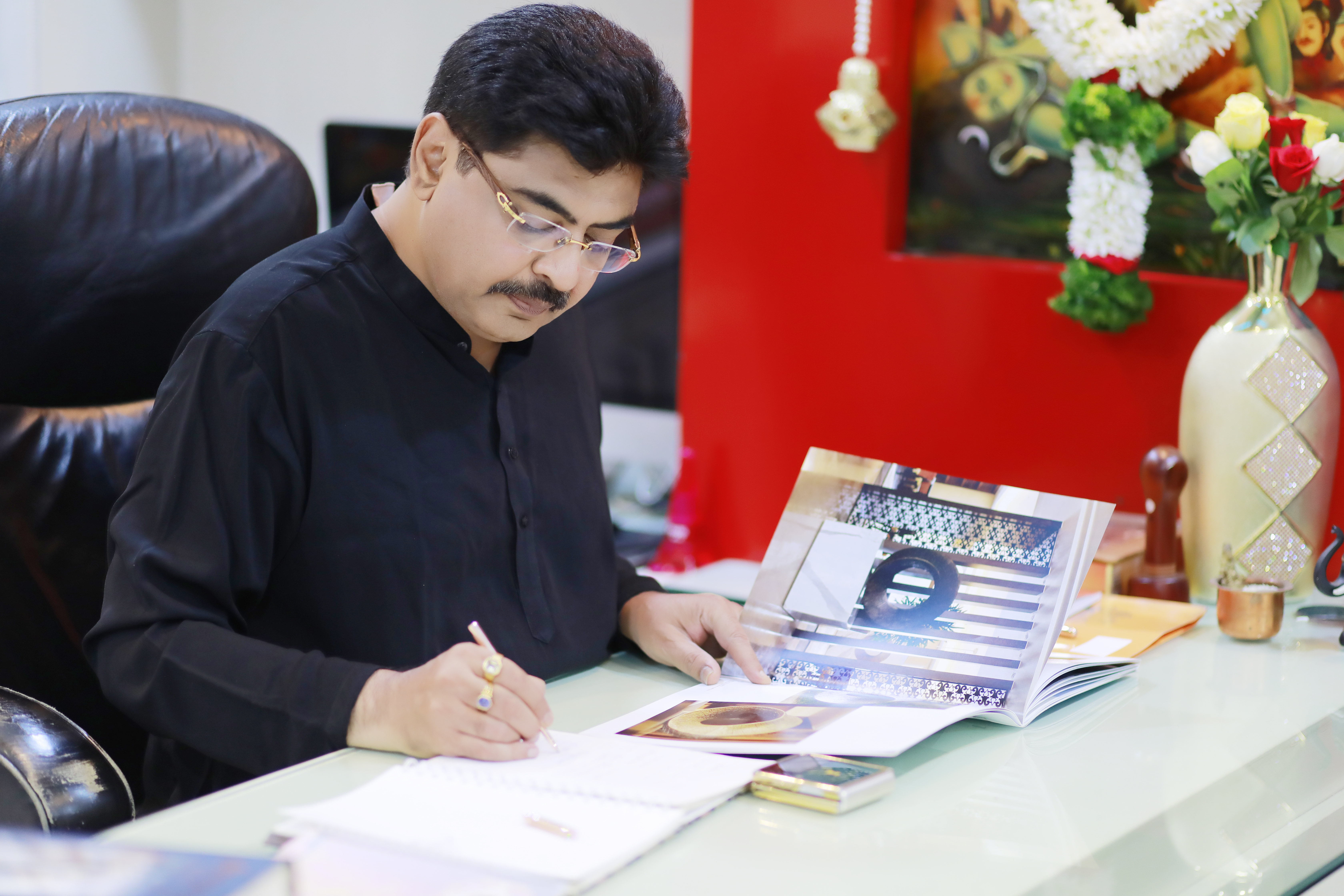 Writer: Santosh Rathi