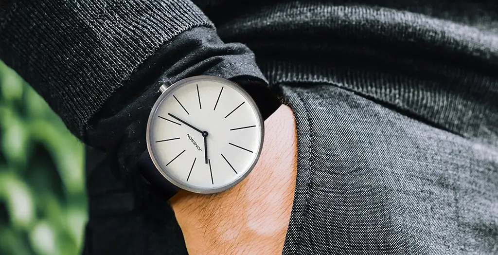 Man Watch-2a.webp