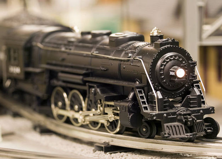 Lionel_trains.jpg