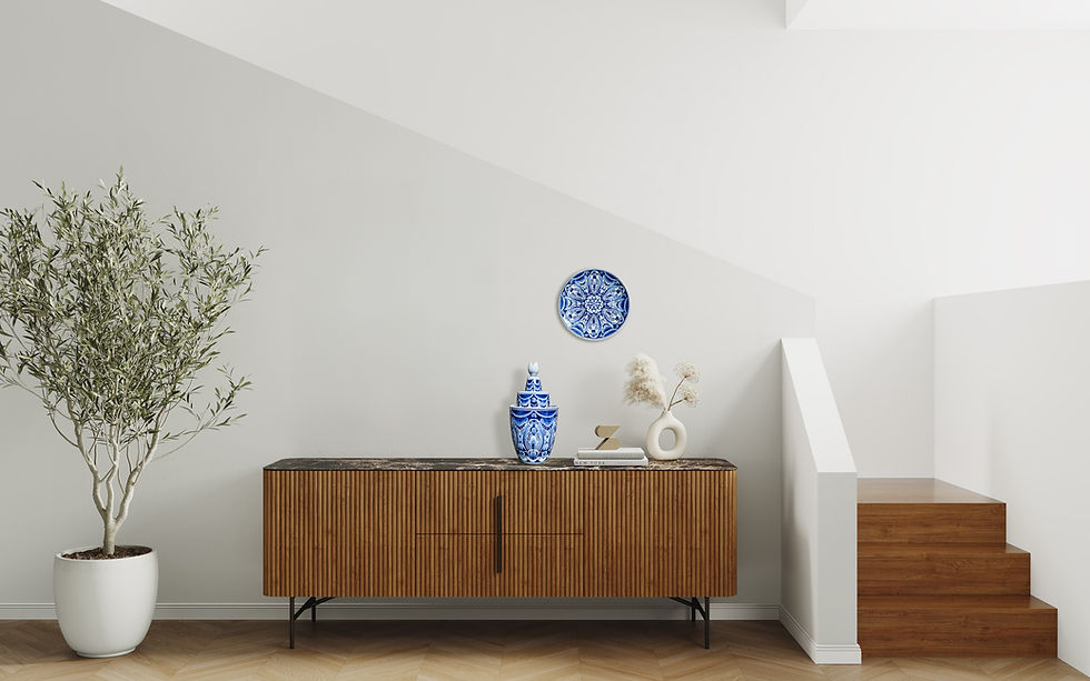 Thumbnail: Porseleinen bordje met modern Delfts blauwe beschildering