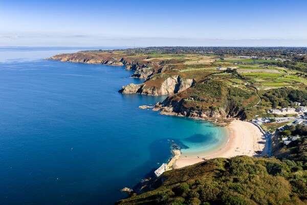 KLM Cityhopper opent vanaf april 2026 Amsterdam–Jersey