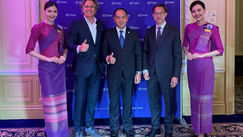 Thai Airways viert terugkeer op Schiphol met diner in Amstel Hotel
