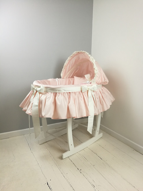 Scarlett's Moses Basket