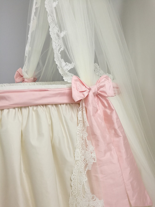 Ariana's Bassinet