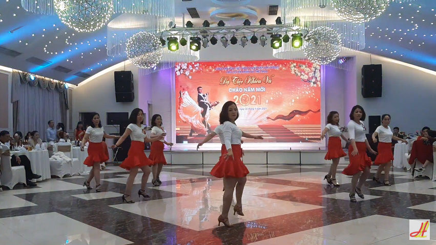 Giao Lưu Khiêu Vũ Cùng CLB Cung Văn Hóa Thanh Niên