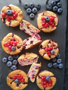 Muffins de aveia com mirtilos e groselha (vegan)
