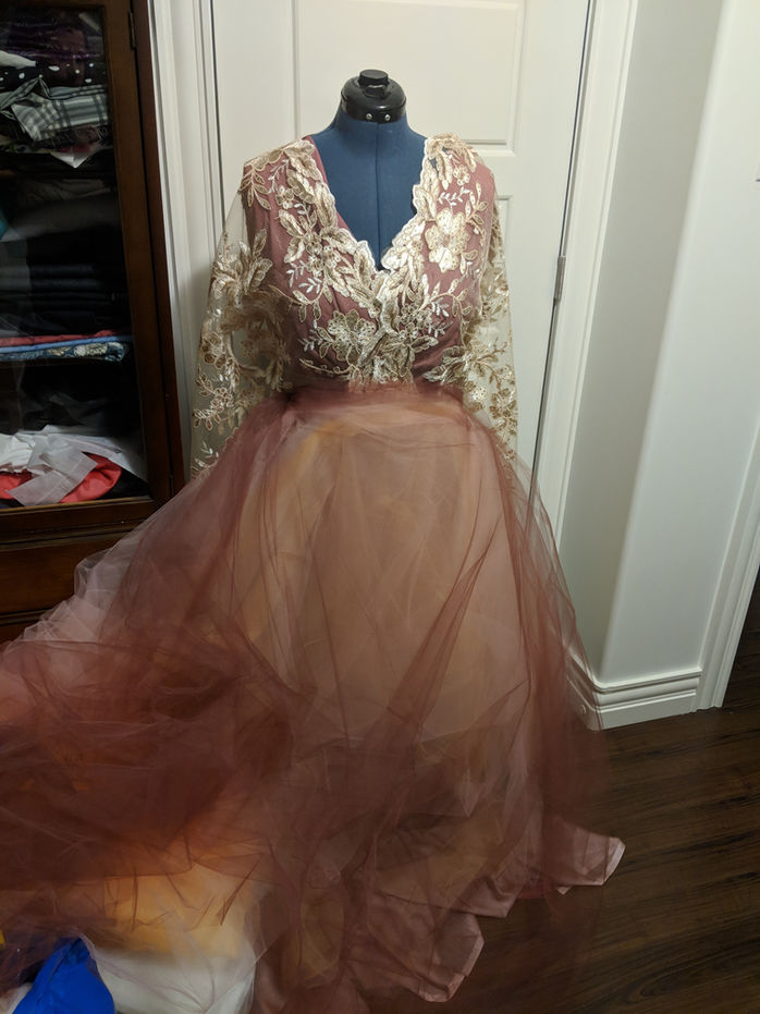 Fancy Dress for Engagement Photos - Inspiration and Design