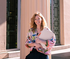 SEO tekstschrijver Marije uit Zwolle met laptop