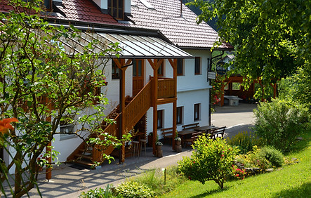 Ferienhof und Campingplatz Pfaffenlehen Maria Neustift