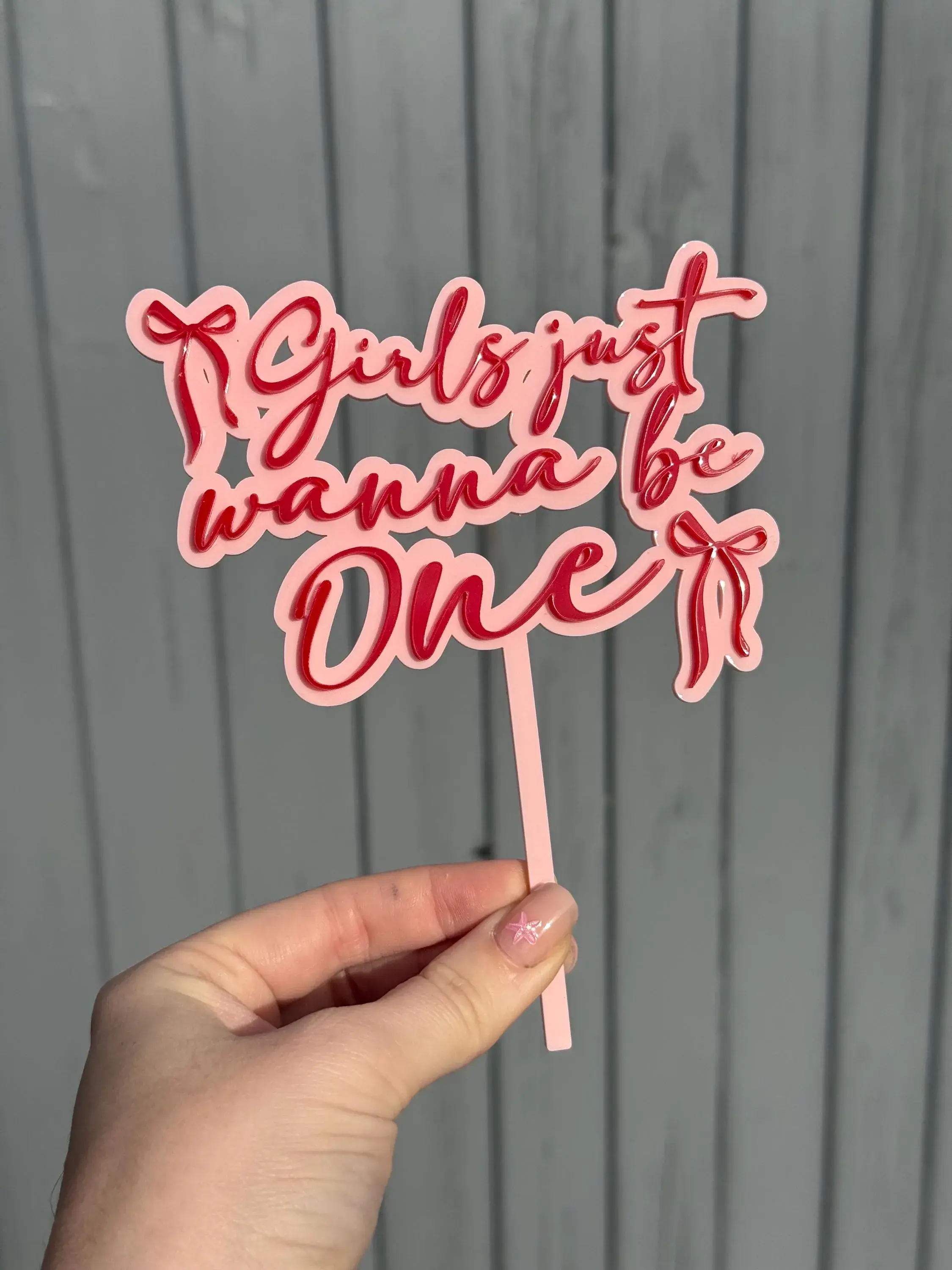 Pink cake topper: Girls just wanna be ONE!