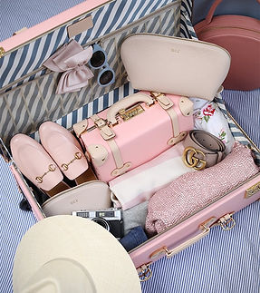 TRAVEL-STYLE-OUTFIT-AIRPOST-PINK-BLUSH.jpg