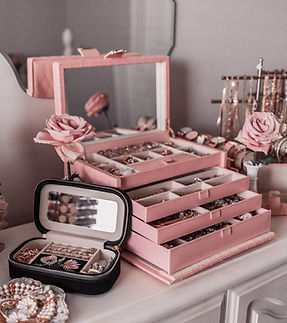 1-girly-jewelry-collection.jpg