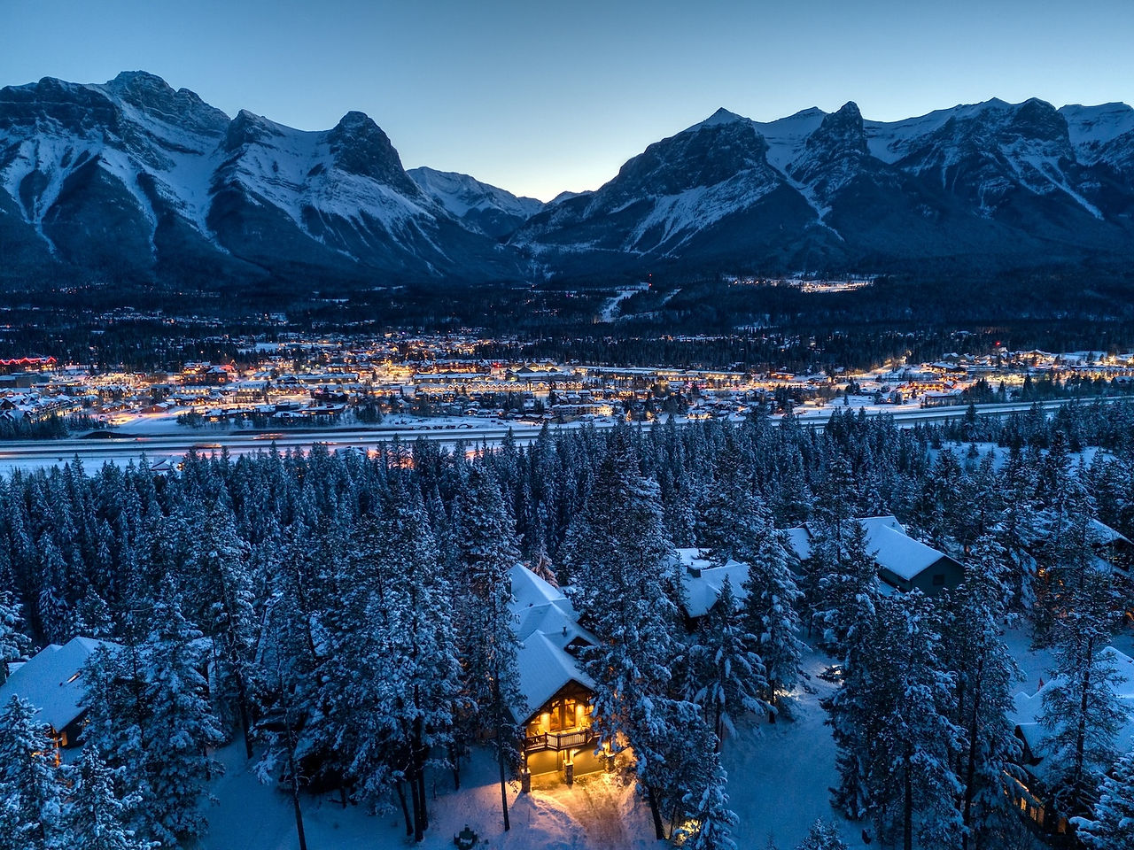 Canmore Real Estate Photogrpahy by Maxwell Mawji