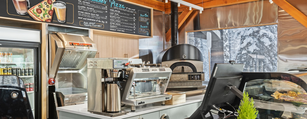 The Market at The Sivlertip photo by Maxwell Mawji