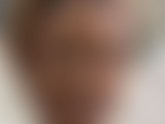 photo of young woman, a medical school intern at Université Protestante au Congo