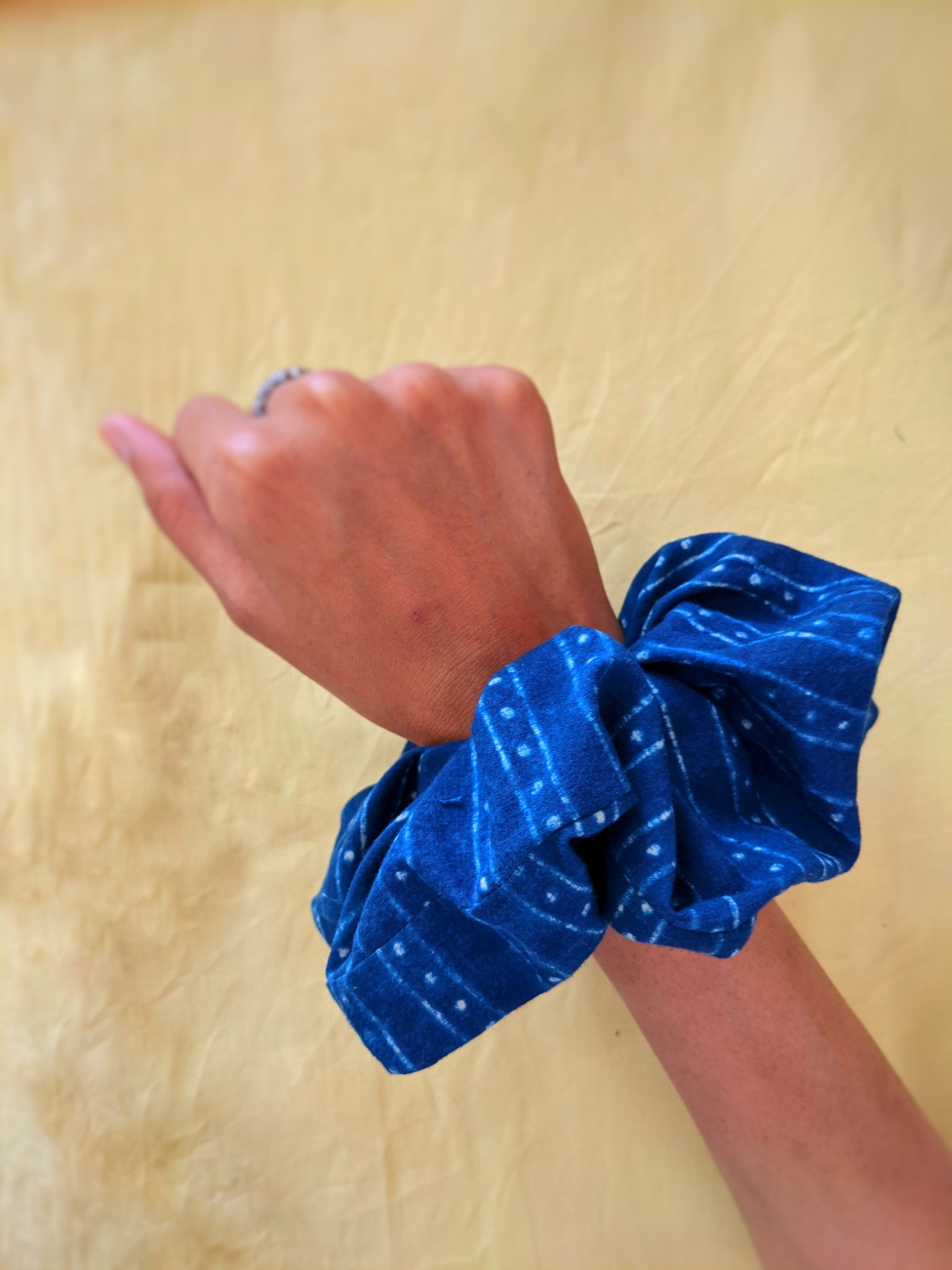 Dobara scrunchies