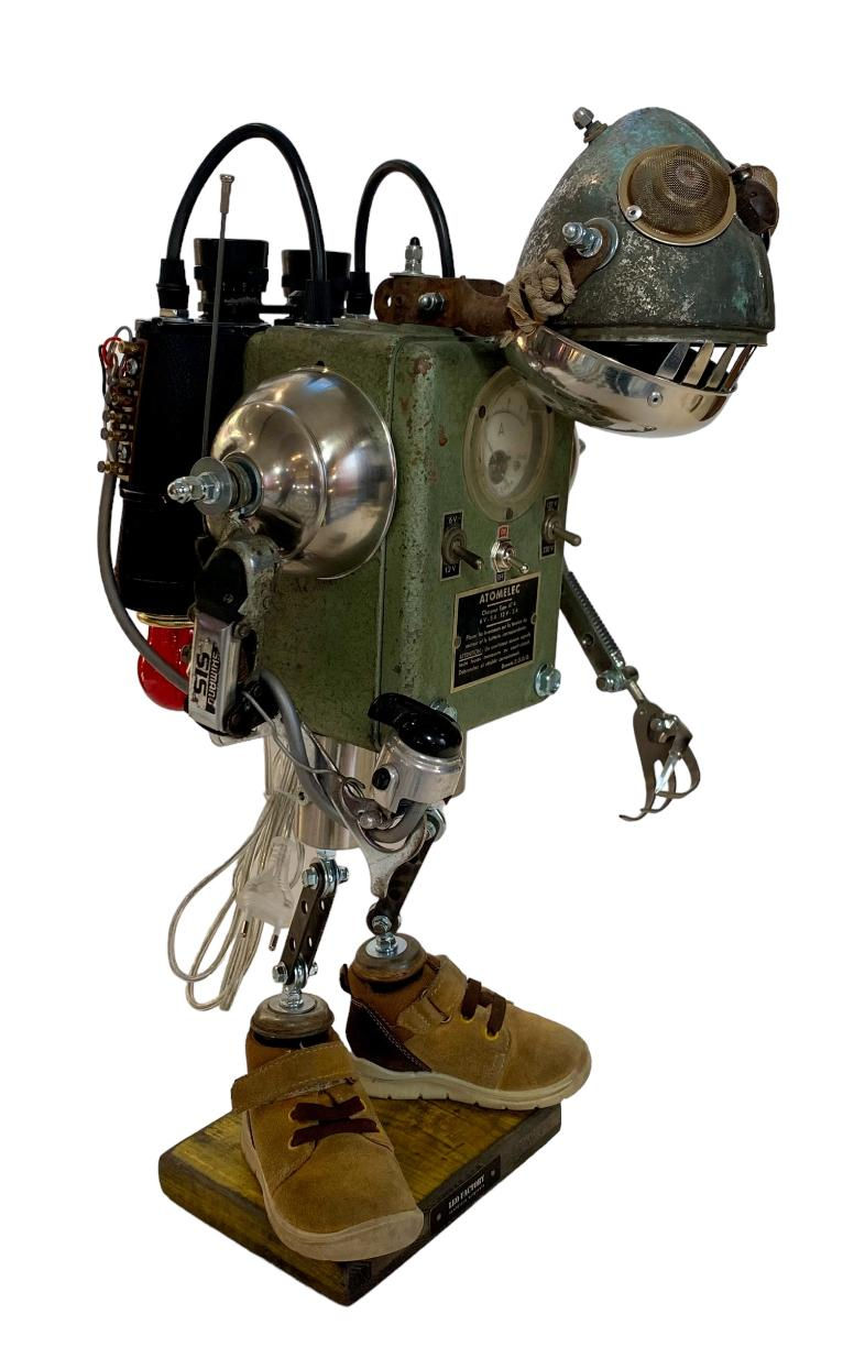 Miniature : Robot lampe sur socle en bois