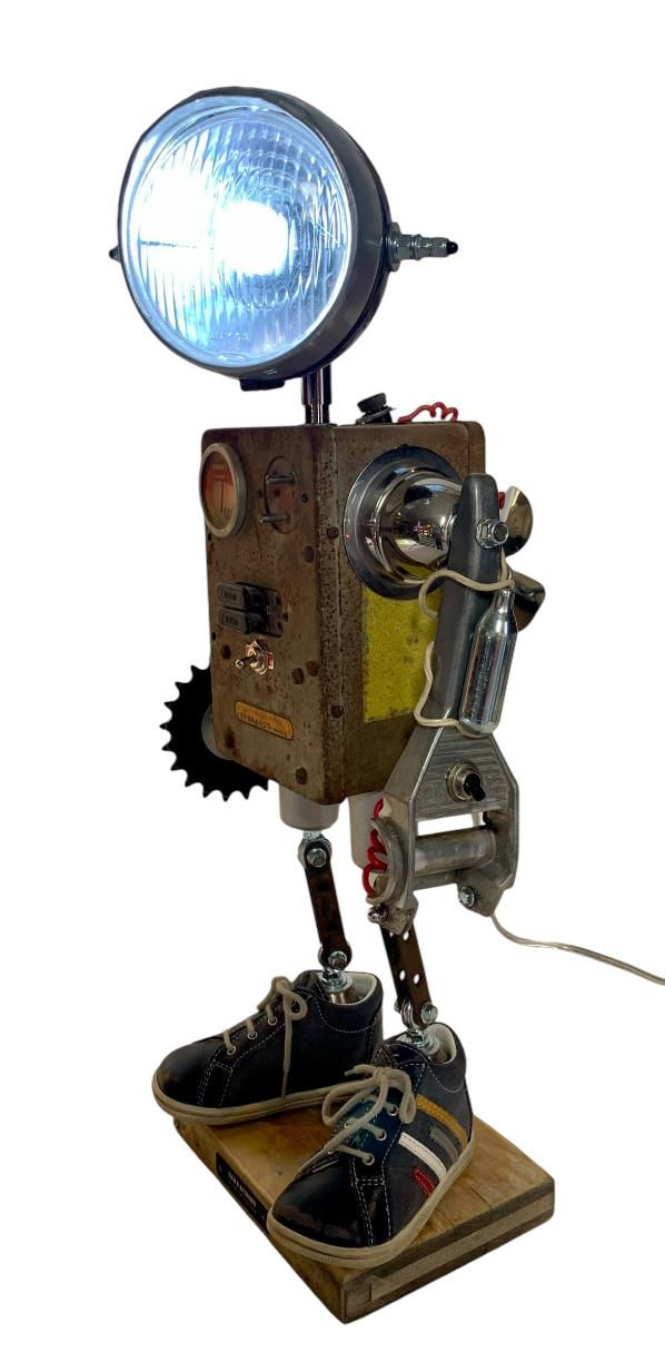 Miniature : Robot lampe sur socle en bois