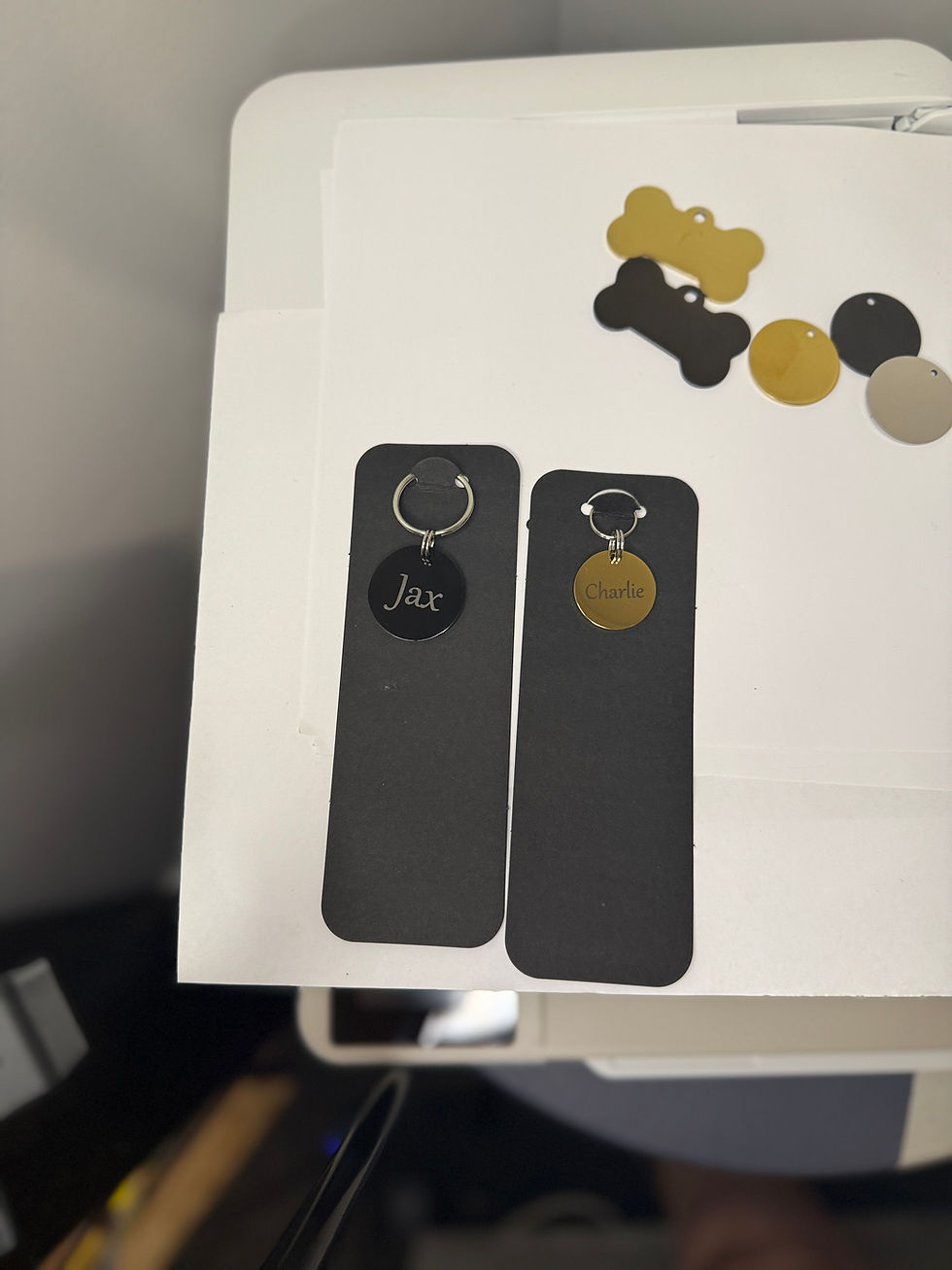 The Metallic Paws Range – Large Round Tag (3cm – Medium to Large Dogs)