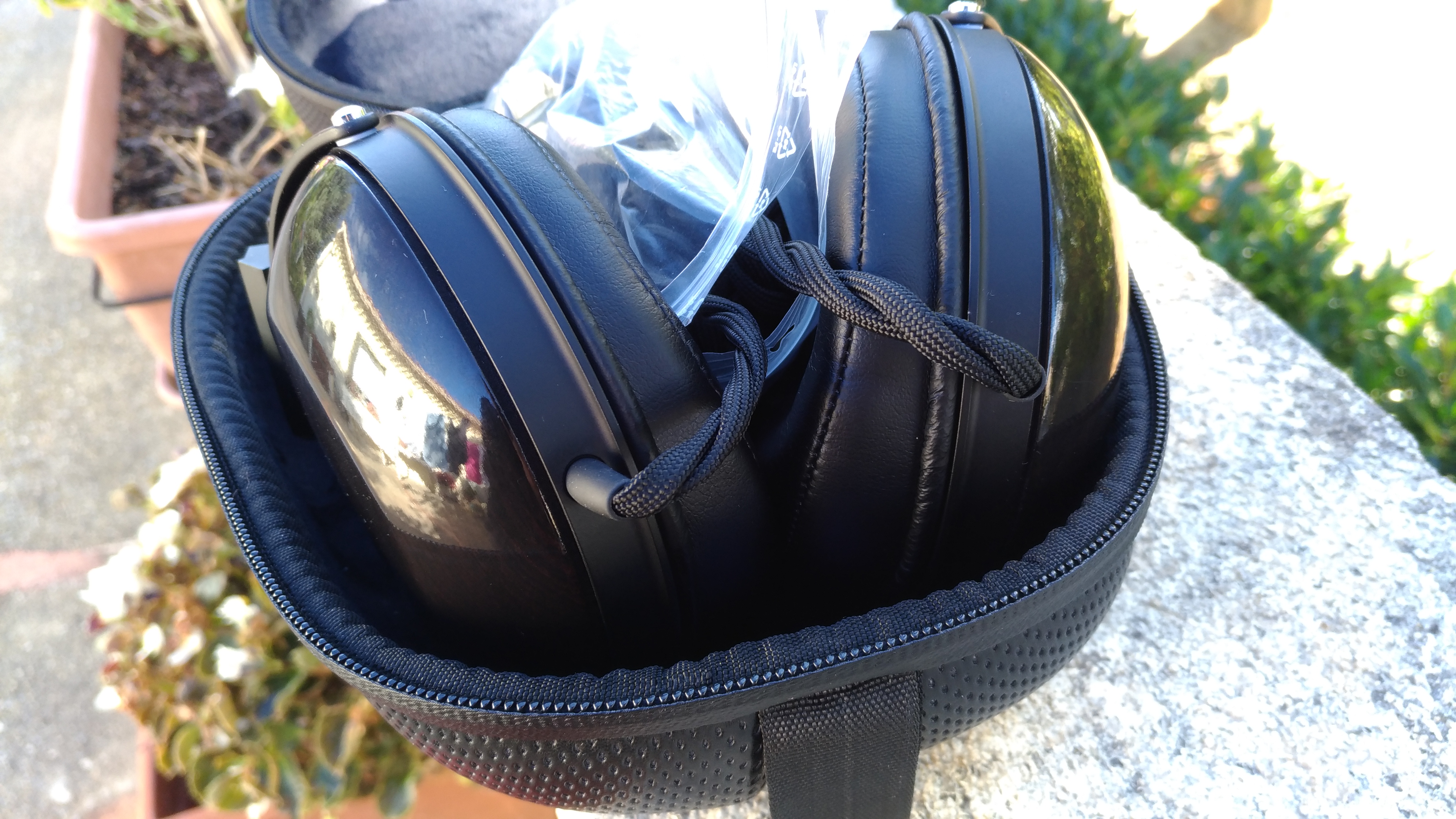 Fostex TH-X00