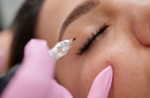 Permanent Makeup PMU Eyeliner_edited.jpg
