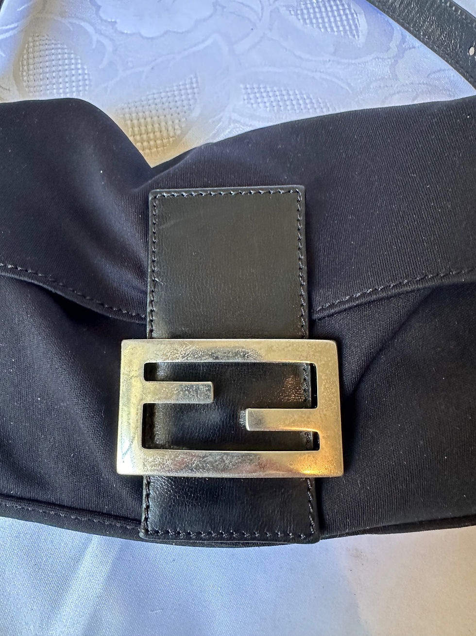 Thumbnail: Vintage Fendi baguette bag