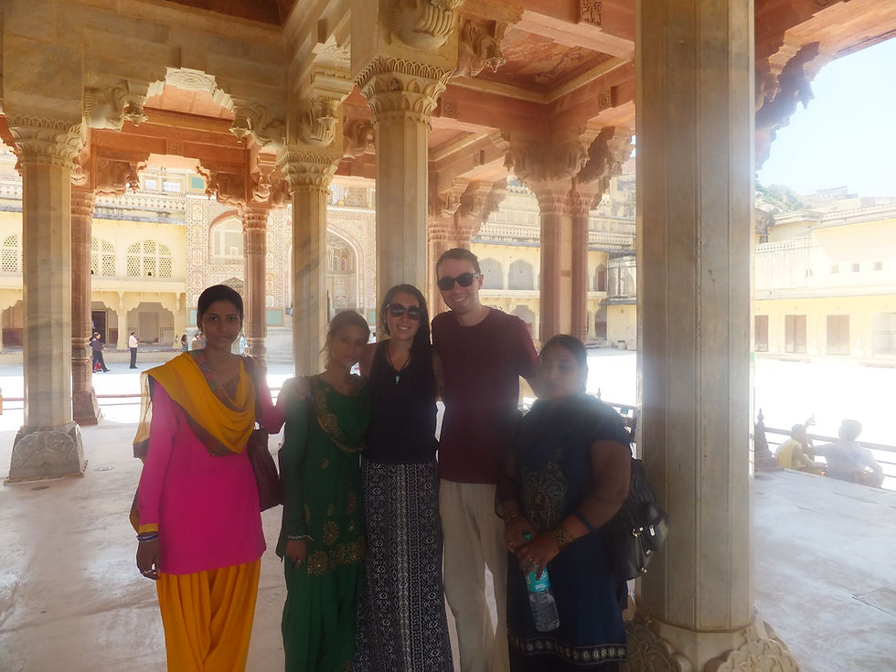 backpacking in india jaipur palace indian selfie