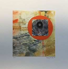 Off Centred