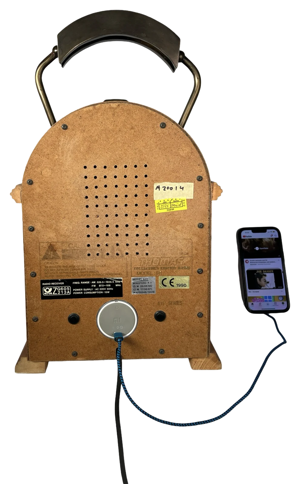 Radio #2, detail
