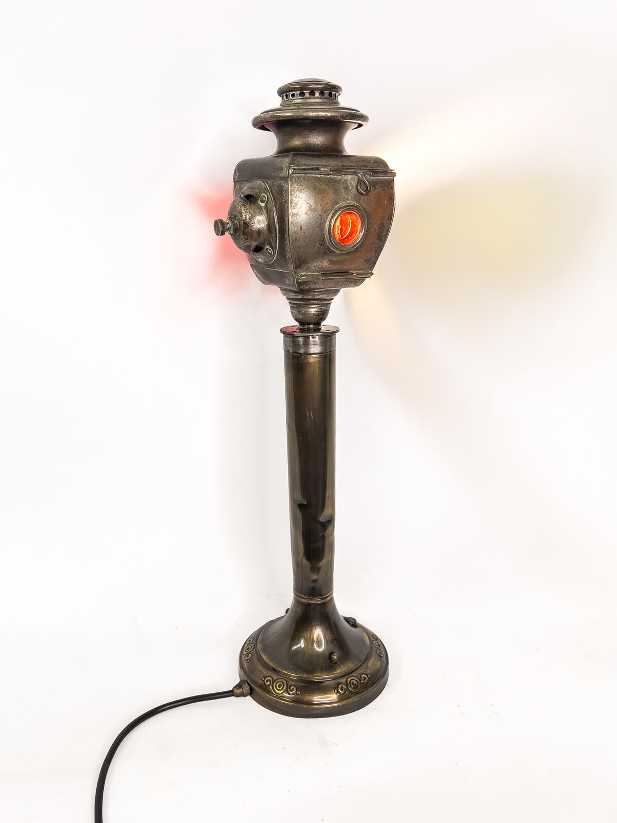 Parisian Lamp Post, detail
