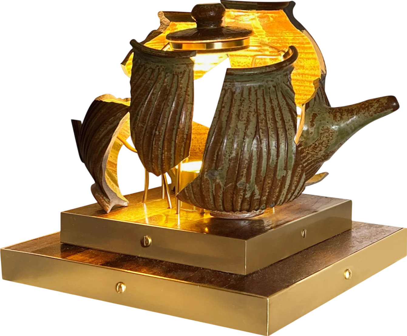 Broken Kettle, Once a kettle, now a table lamp.
