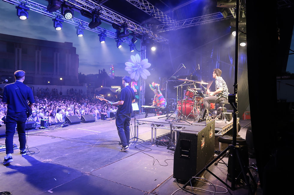 Elton and His Band Side Of Stage