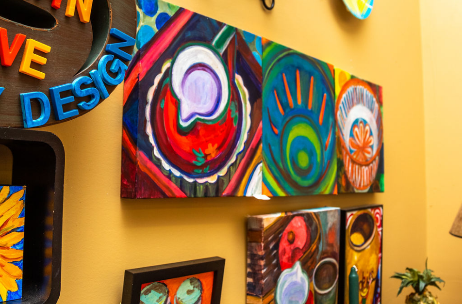 Antiques & Uniques One of the largest antique malls in Ohio!