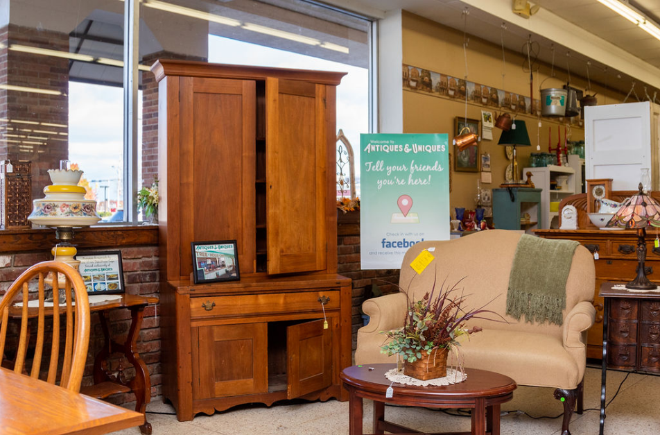 Antiques & Uniques One of the largest antique malls in Ohio!
