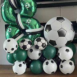 Personalised kids birthday balloon stack with number, character and child’s name. Louise’s Party Deals, Ripley Derbyshire.