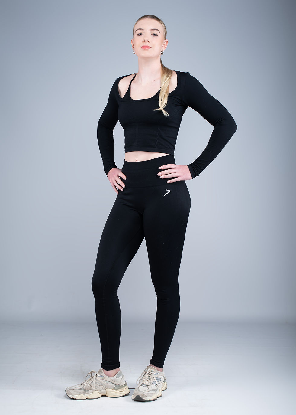 Thumbnail: Noir Blanc Seamless Scrunch Leggings- Black Noir