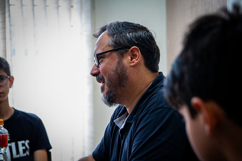 Professor Paulo Henrique Tavares