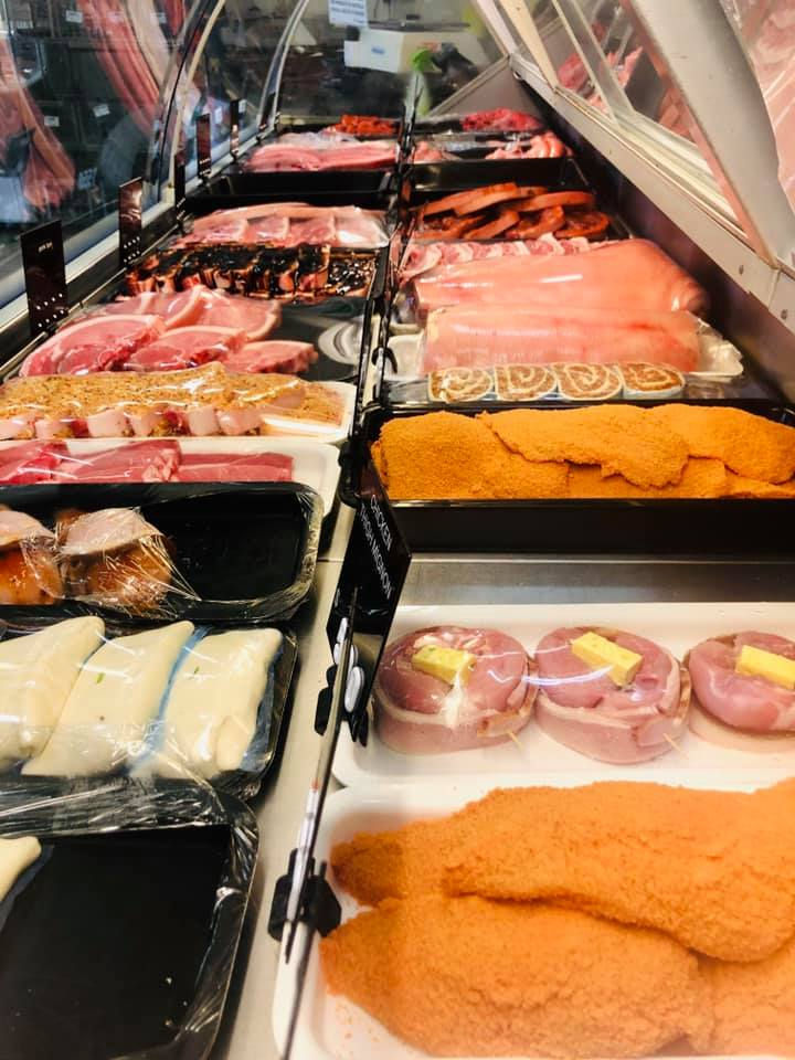 A VARIETY OF CHICKEN