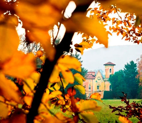 Monumento a Emanuele Filiberto testa di ferro Caval d'brons