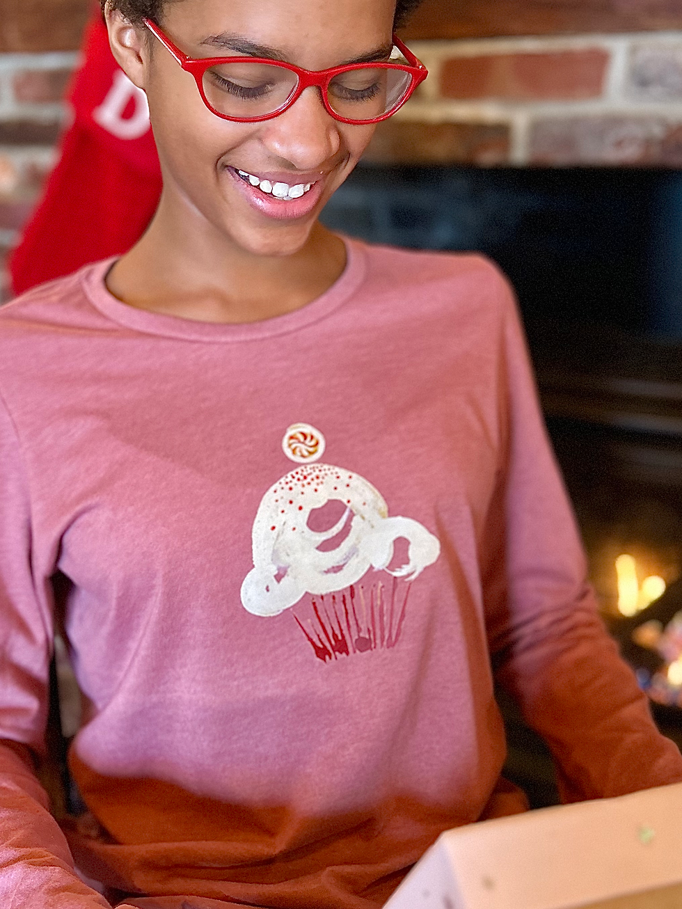 Women’s Relaxed Fit Long Sleeve Creamy Peppermint Red Velvet Cupcake