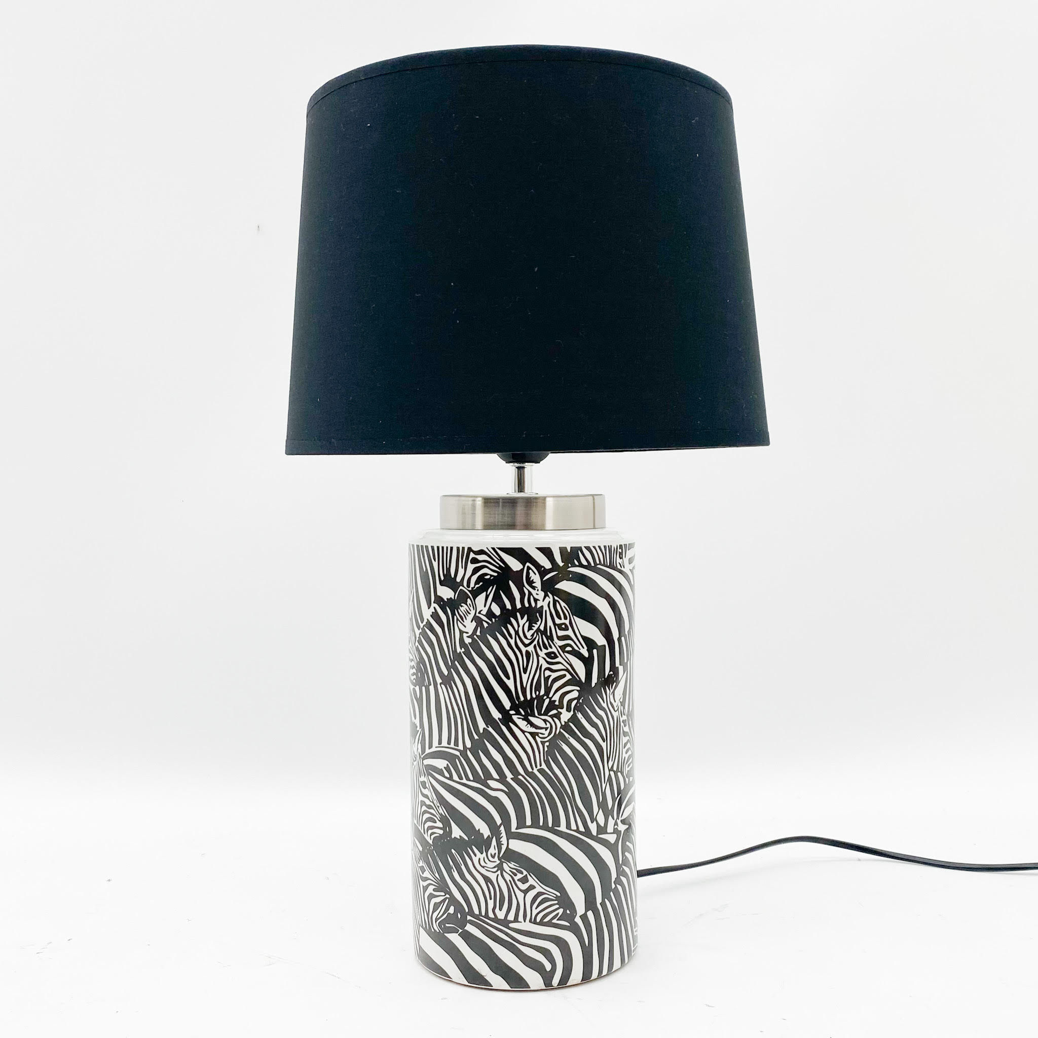 28X28X49CM TABLE LAMP 11" SHADE