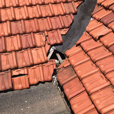 Valley gutter.
Picture Window Property Inspections.
Roof vallley.