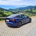 Tesla Model 3 Performance3