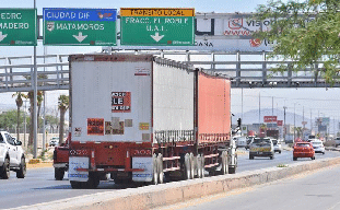 Funciona y avanza el retiro del tránsito pesado del periférico Raúl López Sánchez