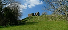 loughor castle 1.jpg