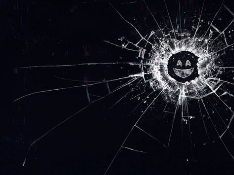 BLACK MIRROR, 5: ESPEJO DE PLÁSTICO
