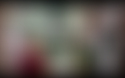 let's pray for world peace, a song about the war by one of my vocal school students 我的聲樂學生一首關於戰爭的歌