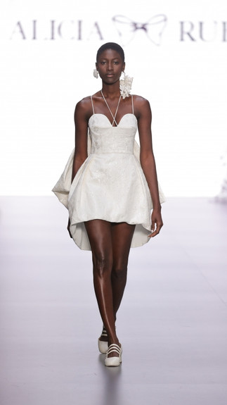 Barcelona Bridal Fashion Week | BBFW'24 | Alicia Rueda